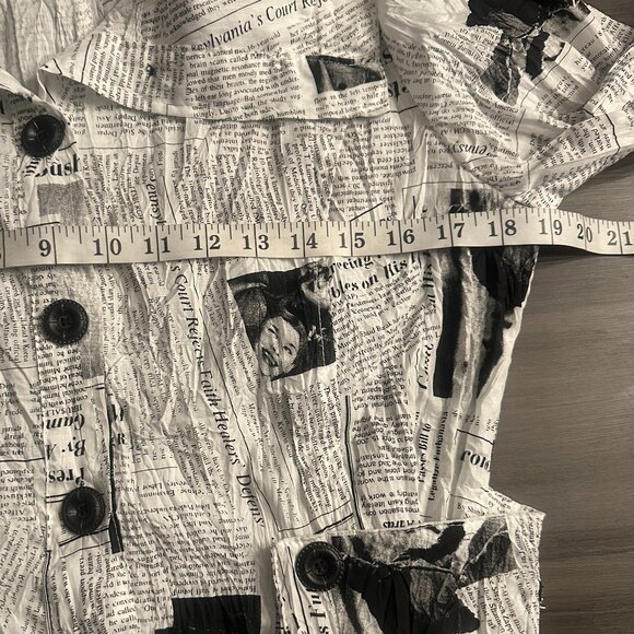Ki Meng Womens Black and White Newspaper Print Jacket Size Medium Button Closure - Picture 9 of 10